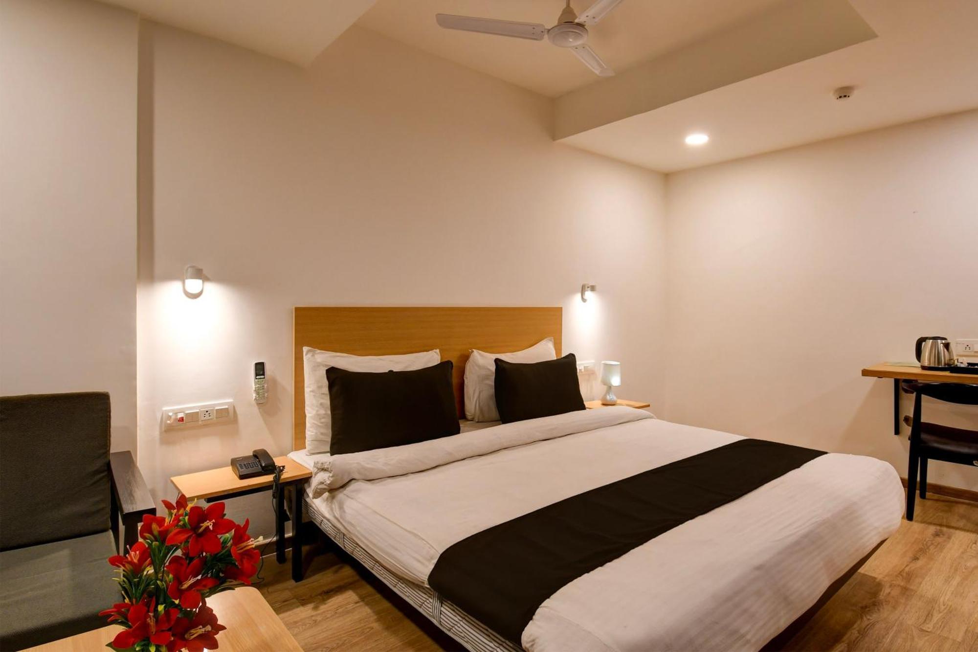 Super Townhouse City Centre 2 Downtown - Managed By Company Καλκούτα Εξωτερικό φωτογραφία